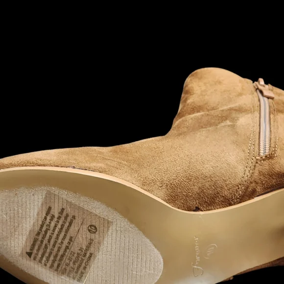 NWOT Forever Tan Nubuck Block Heel Boots Sizes 6.5, 7 & 10 Fall Winter Staple - Picture 4 of 12